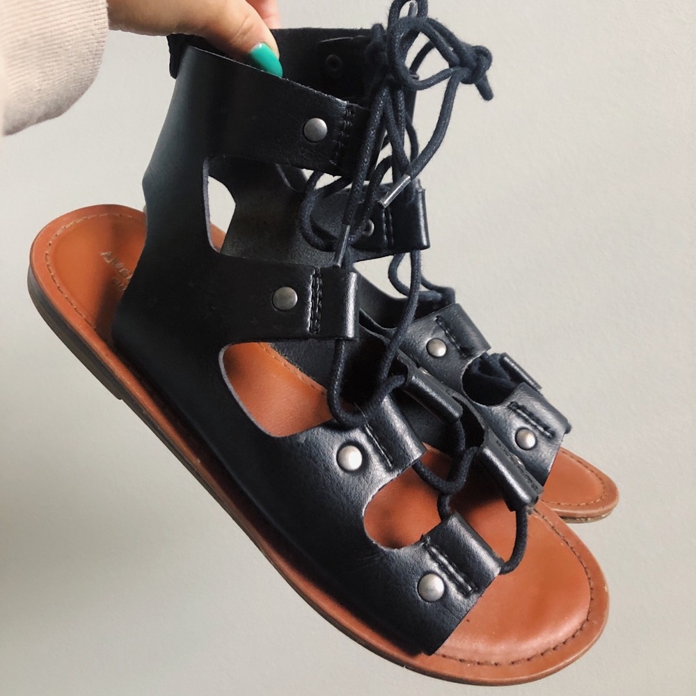 American Eagle // Sandals